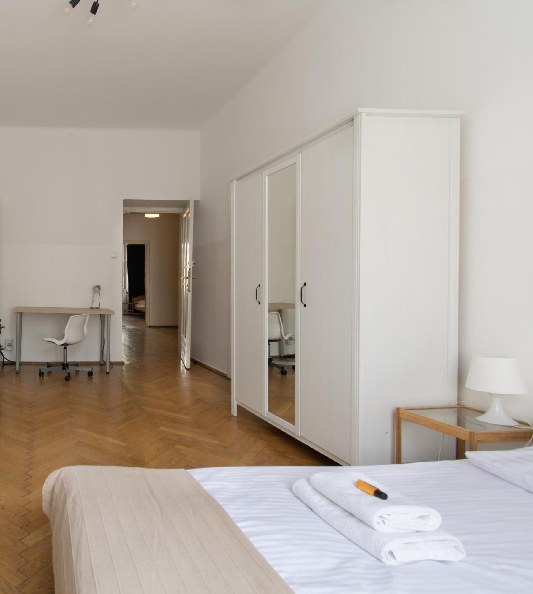 Retro Apartmentments Lobzowska Street Krakow Dış mekan fotoğraf