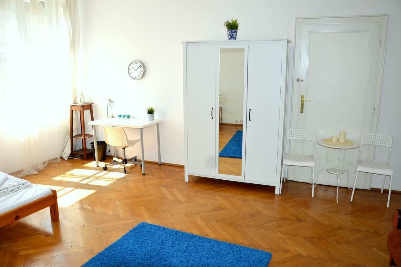 Retro Apartmentments Lobzowska Street Krakow Dış mekan fotoğraf